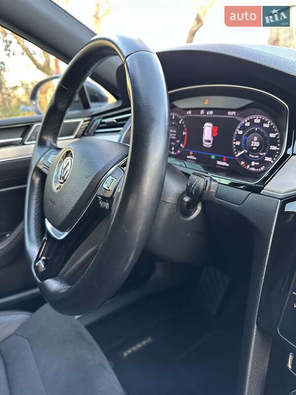 Универсал Volkswagen Passat 2019 в Стрые фото 78 Универсал Volkswagen Passat 2019 в Стрые