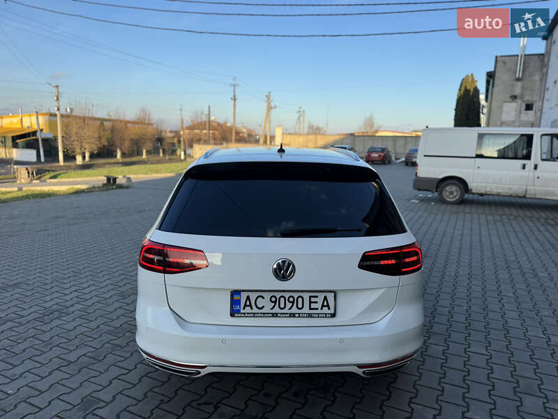 Универсал Volkswagen Passat 2017 в Луцке фото 22 Универсал Volkswagen Passat 2017 в Луцке