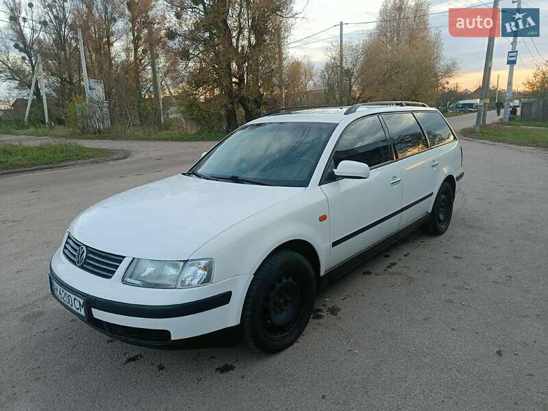 Универсал Volkswagen Passat 1998 в Житомире