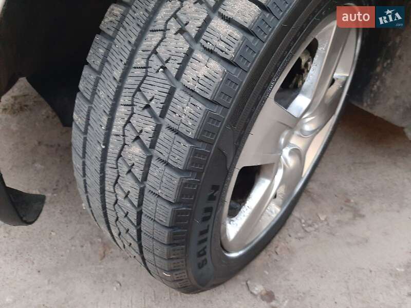 Универсал Volkswagen Passat 1998 в Житомире