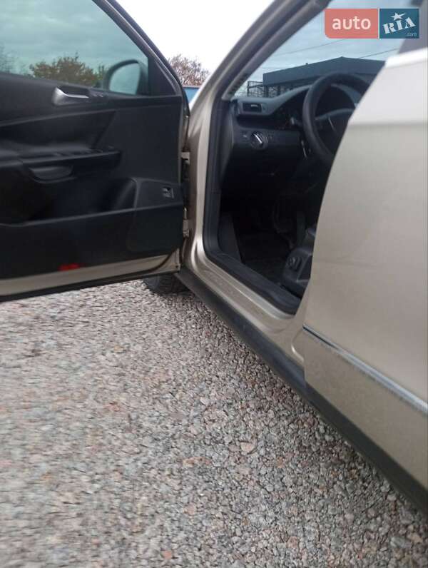 Универсал Volkswagen Passat 2007 в Кропивницком фото 4 Универсал Volkswagen Passat 2007 в Кропивницком