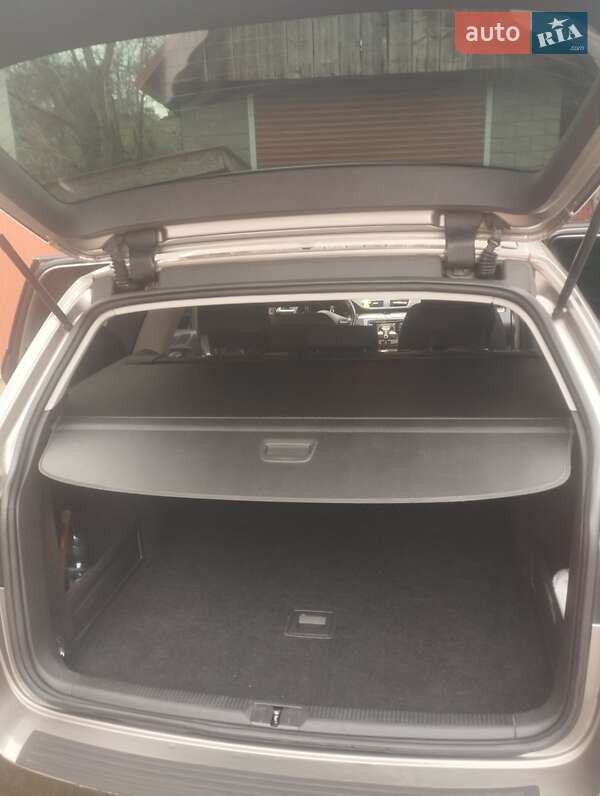 Универсал Volkswagen Passat 2012 в Иршаве