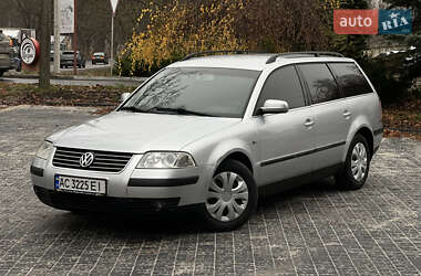 Универсал Volkswagen Passat 2001 в Ровно