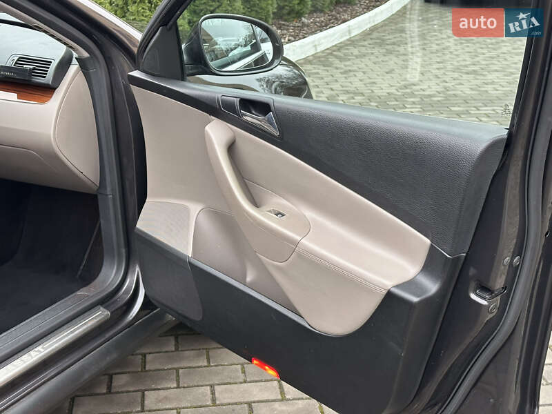 Седан Volkswagen Passat 2006 в Луцьку фото 25 Седан Volkswagen Passat 2006 в Луцьку