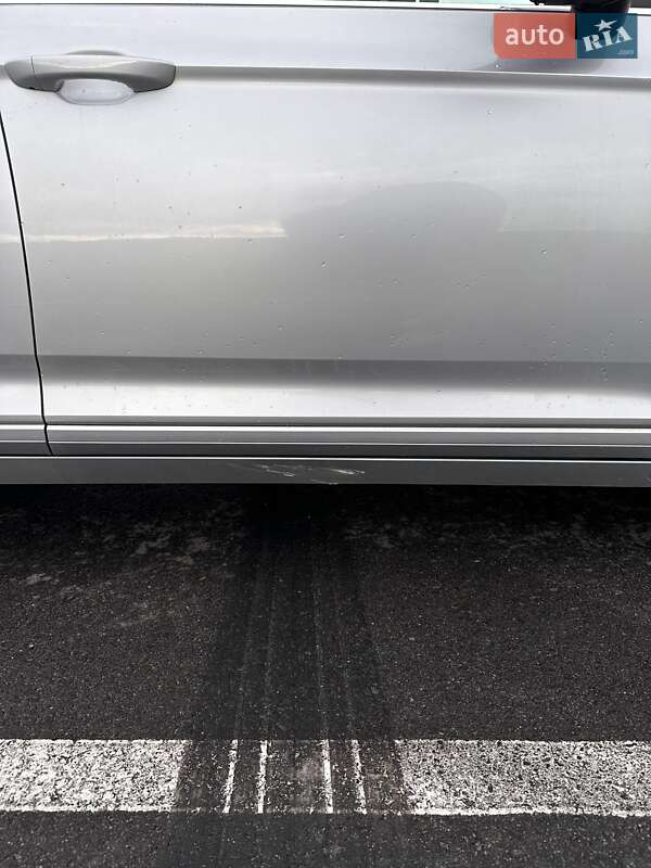 Универсал Volkswagen Passat 2016 в Львове