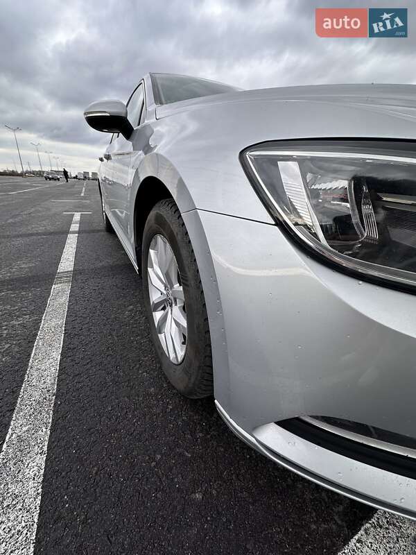 Универсал Volkswagen Passat 2016 в Львове