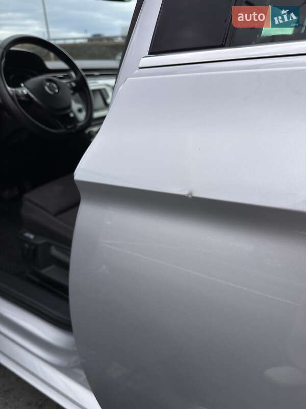 Универсал Volkswagen Passat 2016 в Львове