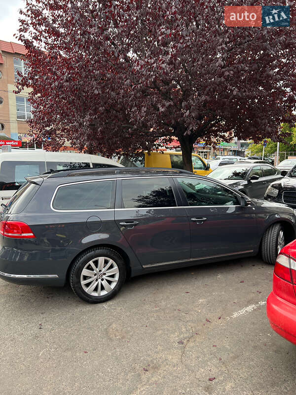 Универсал Volkswagen Passat 2011 в Киеве