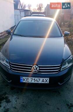 Седан Volkswagen Passat 2011 в Павлограді