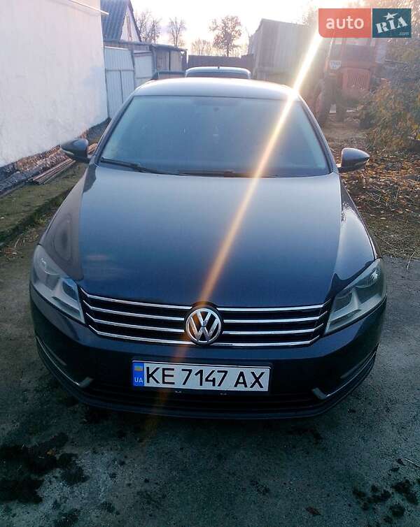 Volkswagen Passat 2011