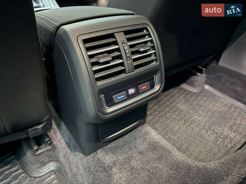 Универсал Volkswagen Passat 2016 в Киеве фото 23 Универсал Volkswagen Passat 2016 в Киеве