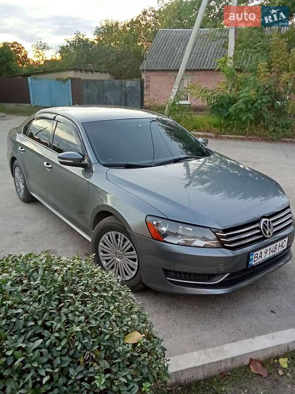 Седан Volkswagen Passat 2015 в Кропивницком