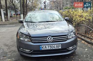 Седан Volkswagen Passat 2014 в Киеве