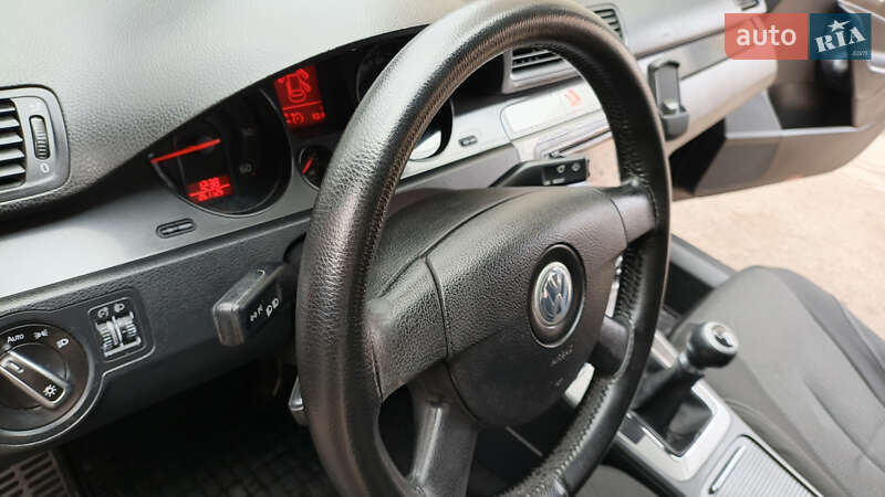 Седан Volkswagen Passat 2006 в Виннице