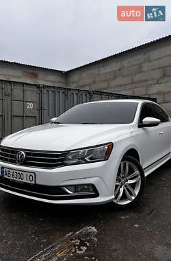 Седан Volkswagen Passat 2017 в Одессе