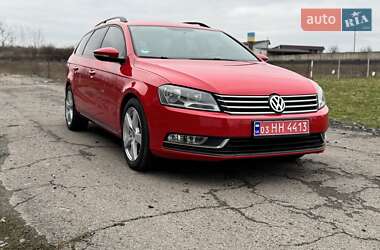 Универсал Volkswagen Passat 2012 в Луцке