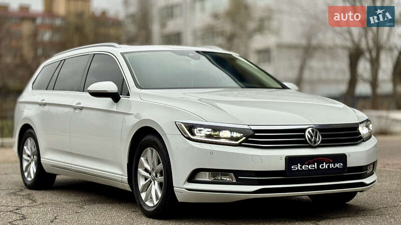 Універсал Volkswagen Passat 2015 в Миколаєві