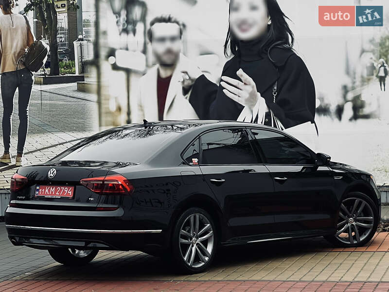 Седан Volkswagen Passat 2018 в Одессе