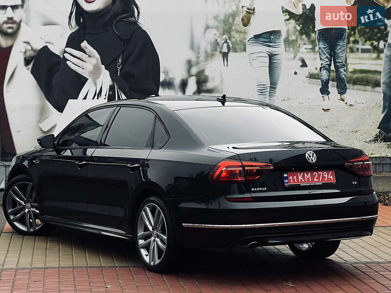 Седан Volkswagen Passat 2018 в Одессе