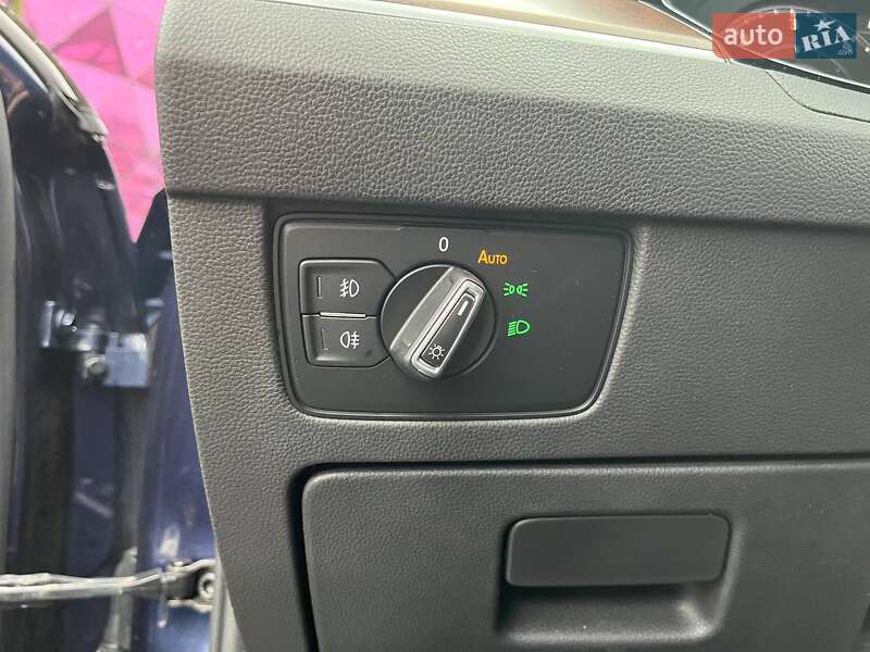 Седан Volkswagen Passat 2017 в Києві