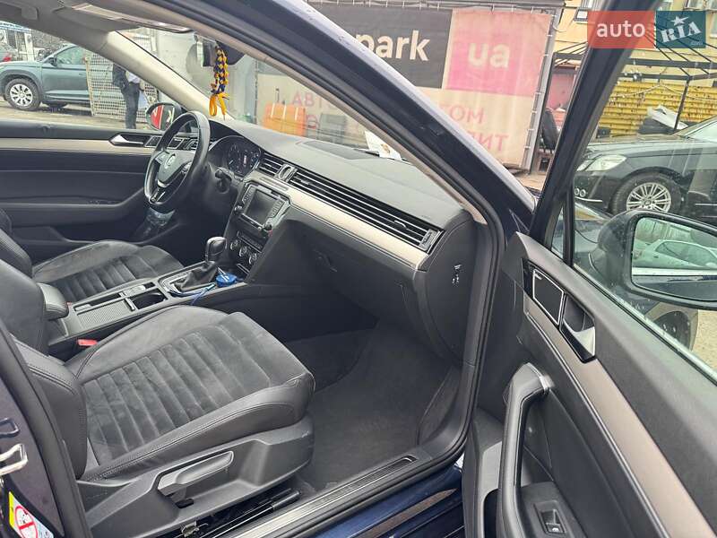 Универсал Volkswagen Passat 2017 в Запорожье фото 12 Универсал Volkswagen Passat 2017 в Запорожье