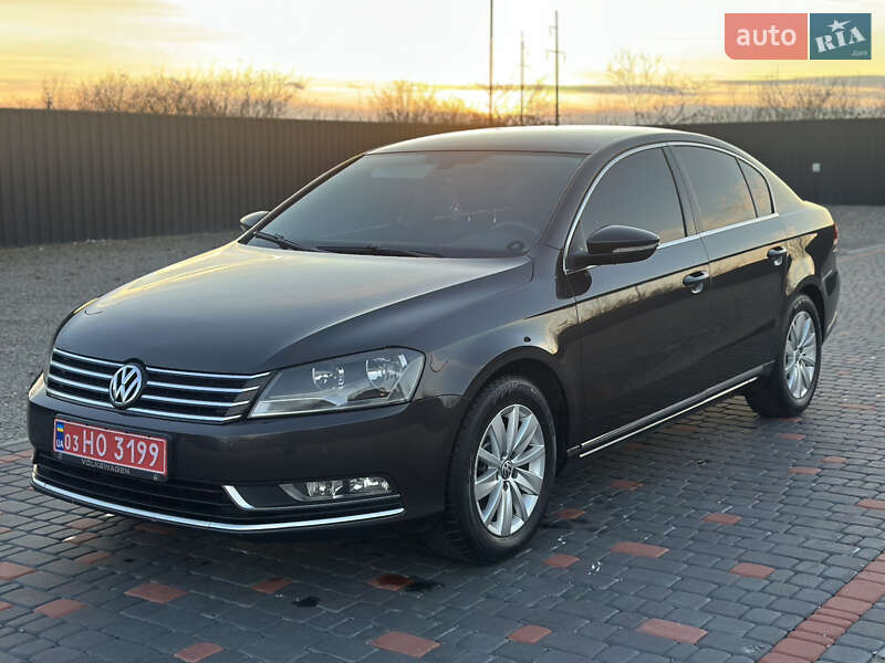 Седан Volkswagen Passat 2011 в Берегово фото 12 Седан Volkswagen Passat 2011 в Берегово