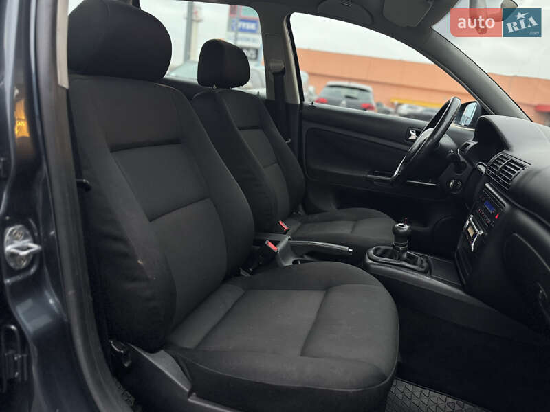 Универсал Volkswagen Passat 2001 в Киеве