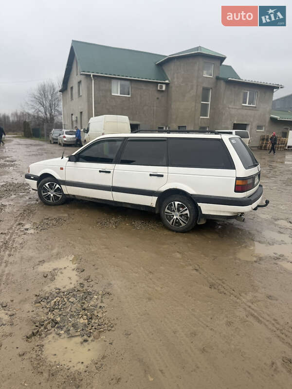 Универсал Volkswagen Passat 1990 в Ивано-Франковске