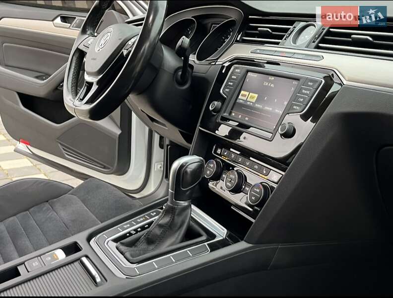 Седан Volkswagen Passat 2016 в Стрию фото 25 Седан Volkswagen Passat 2016 в Стрию