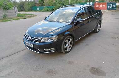 Універсал Volkswagen Passat 2014 в Кропивницькому