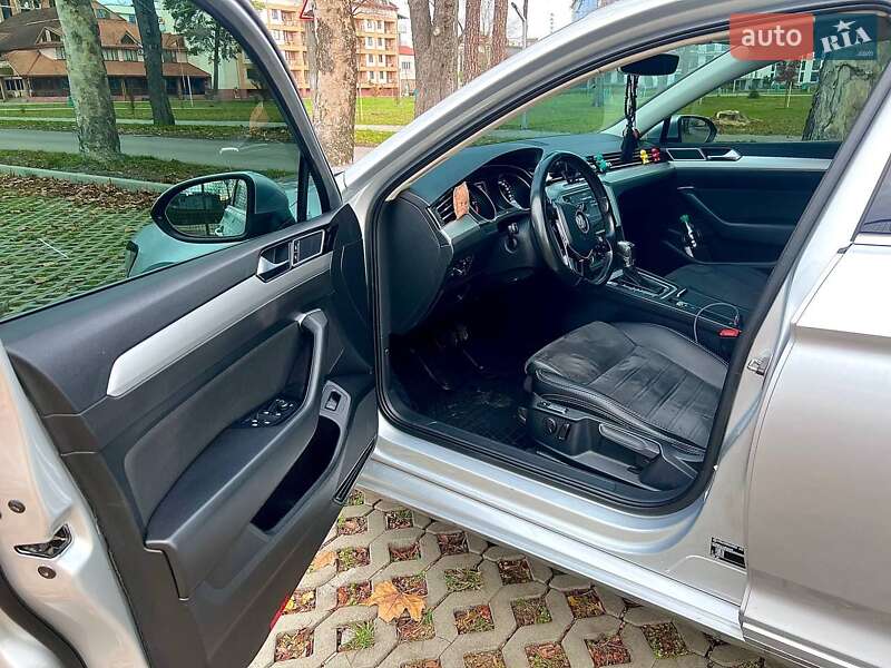 Універсал Volkswagen Passat 2015 в Мукачевому