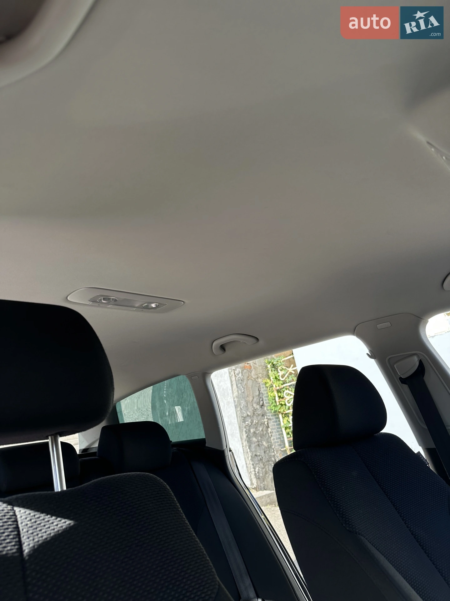 2010 Volkswagen Passat - мініатюра 15