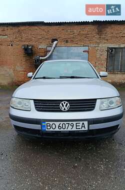 Седан Volkswagen Passat 2000 в Виннице