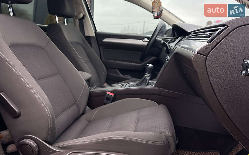 Универсал Volkswagen Passat 2015 в Коломые