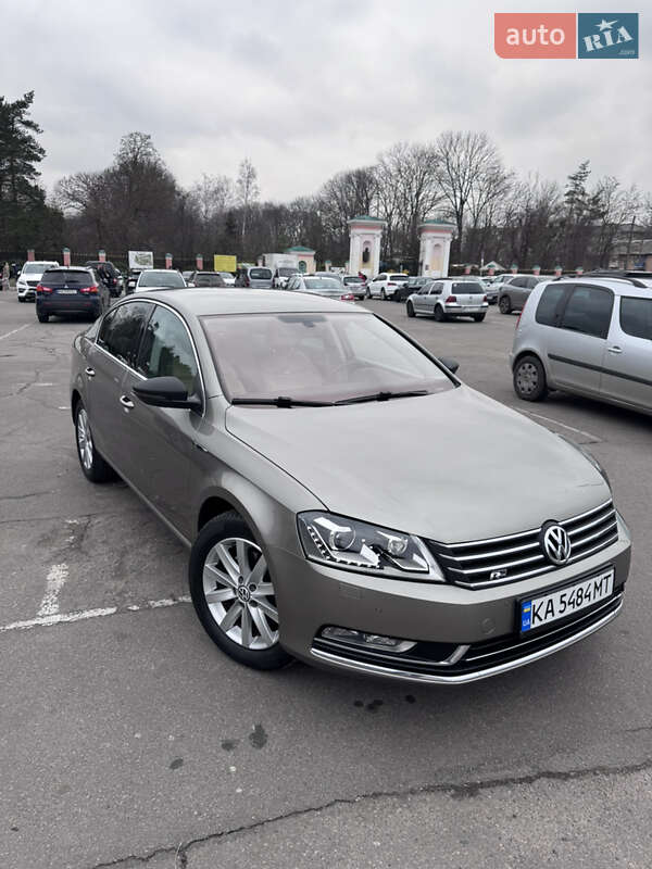 Volkswagen Passat 2012