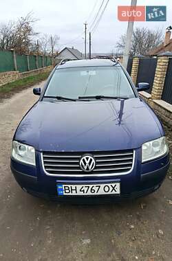 Универсал Volkswagen Passat 2001 в Ямполе