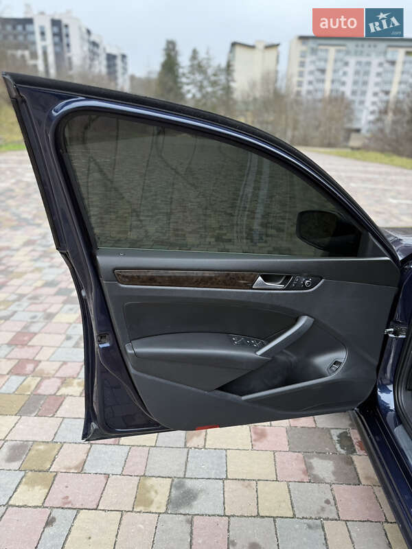 Седан Volkswagen Passat 2014 в Тернополе
