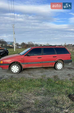 Универсал Volkswagen Passat 1989 в Городке