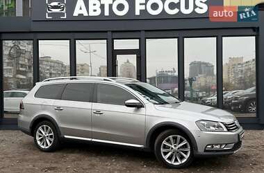 Універсал Volkswagen Passat 2012 в Києві