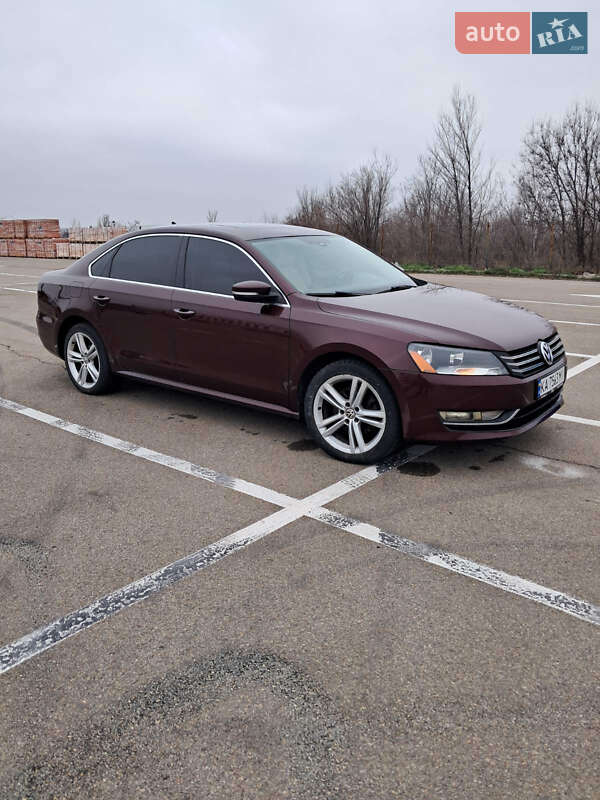 Седан Volkswagen Passat 2014 в Кривом Роге