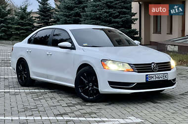 Седан Volkswagen Passat 2011 в Харкові
