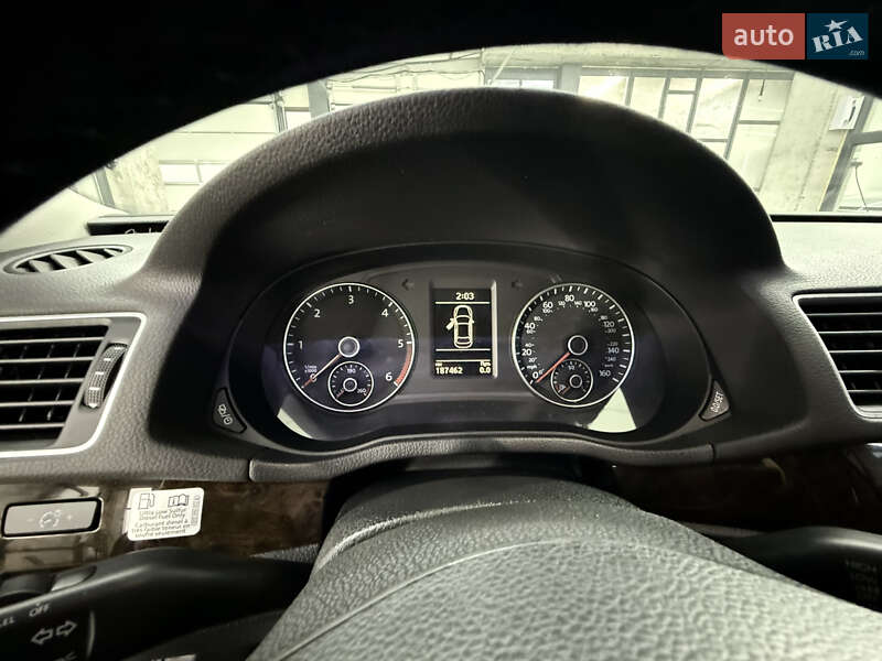 Седан Volkswagen Passat 2015 в Києві фото 23 Седан Volkswagen Passat 2015 в Києві