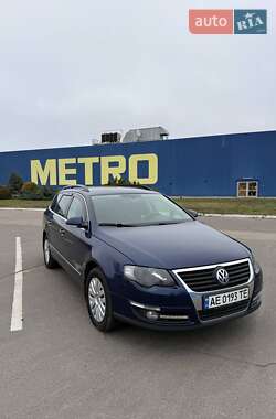 Универсал Volkswagen Passat 2010 в Днепре