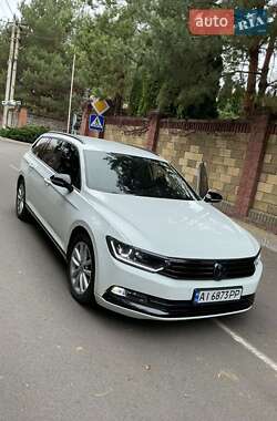 Універсал Volkswagen Passat 2016 в Запоріжжі