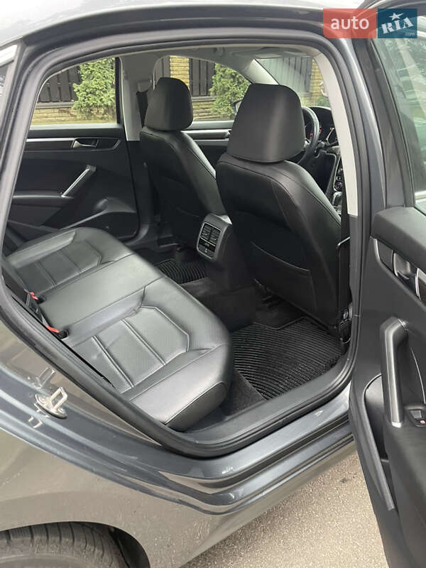Седан Volkswagen Passat 2018 в Буче