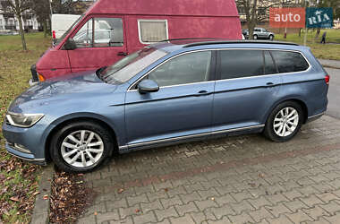 Универсал Volkswagen Passat 2015 в Львове