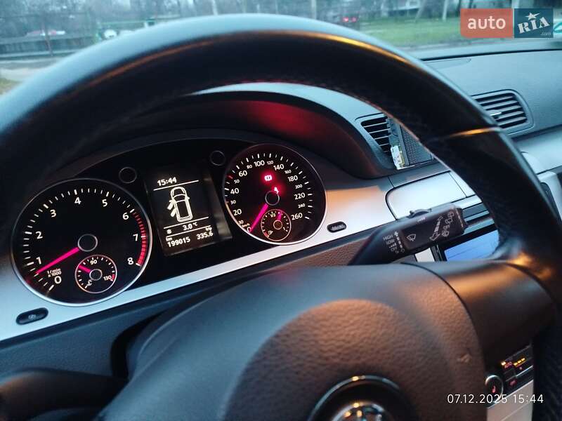 Универсал Volkswagen Passat 2010 в Черкассах