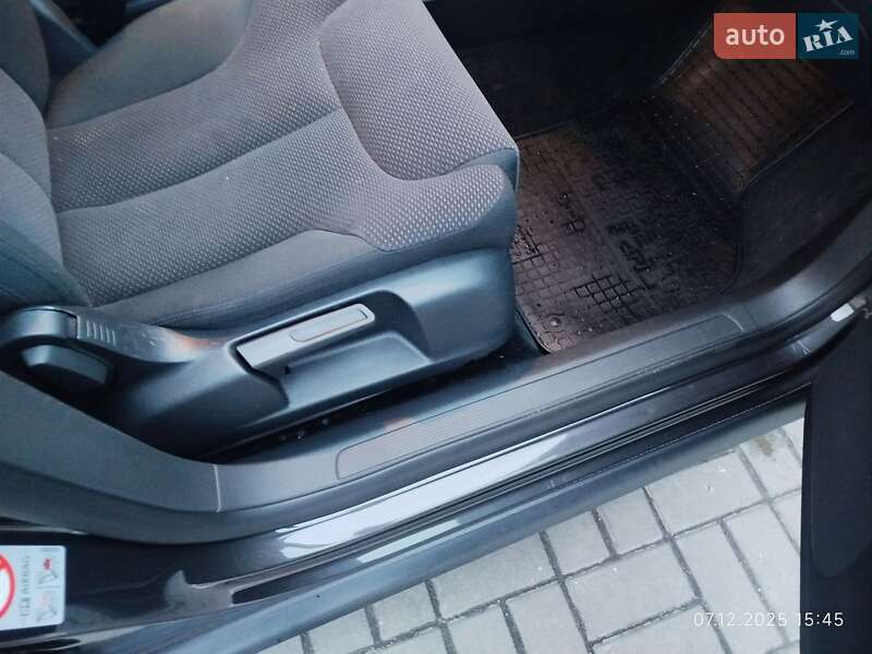 Универсал Volkswagen Passat 2010 в Черкассах