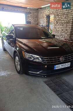 Седан Volkswagen Passat 2016 в Мерефа