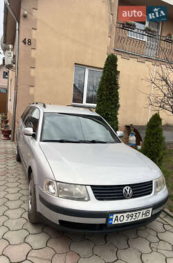 Универсал Volkswagen Passat 2003 в Мукачево